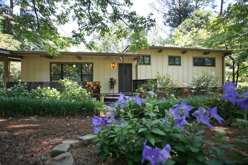 1960 Vintage MOdern Home Northcrest Modern