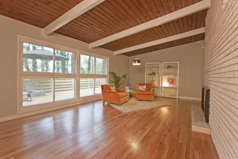 AFTER - Glowing hardwood floors, ORIGINAL tongue and groove ceiling, and I'll say it again - SPACE!!!