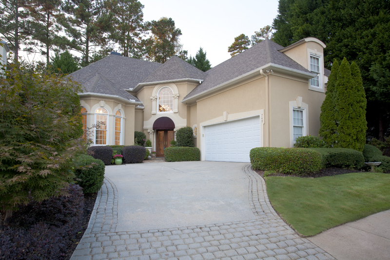 homes for sale in roswell