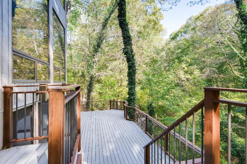 Sandy Springs Homes for sale, Modern Atlanta Homes, Modern Sandy Springs Homes, Mid-Century Modern Homes, Mid-Century Homes, Sandy Springs Estates, Dunwoody Homes for Sale, Roswell Homes for sale