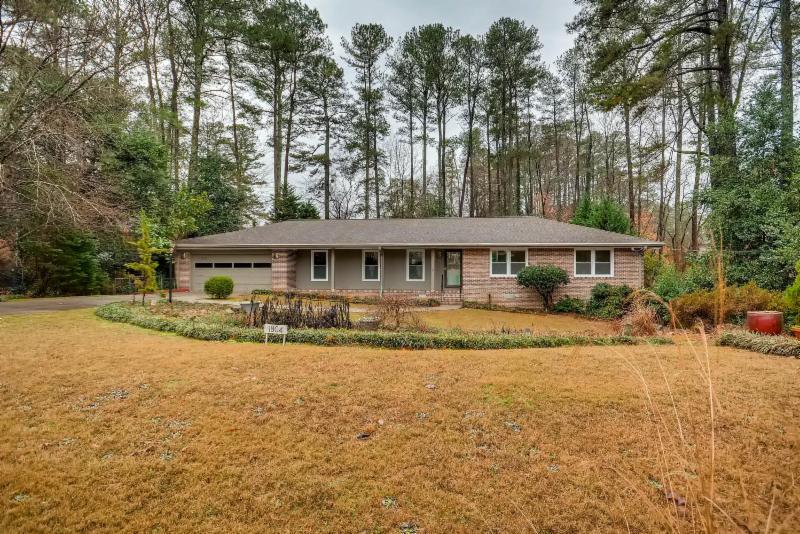 1804 Crestline Drive – Just Listed! 1804 Crestline Drive – Just Listed!