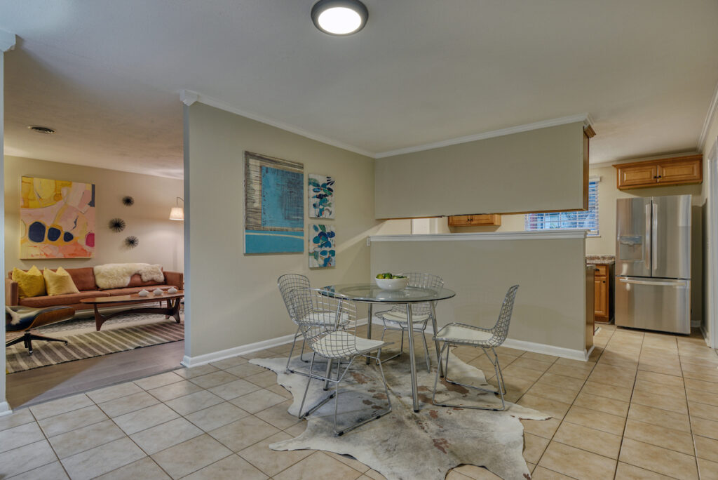 Atlanta Homes for sale, Midcentury modern homes atlanta GA, Northwoods Neighborhood Atlanta, Atlanta Northwoods, Atlanta affordable houses, Atlanta ranch homes, Dekalb County homes for sale