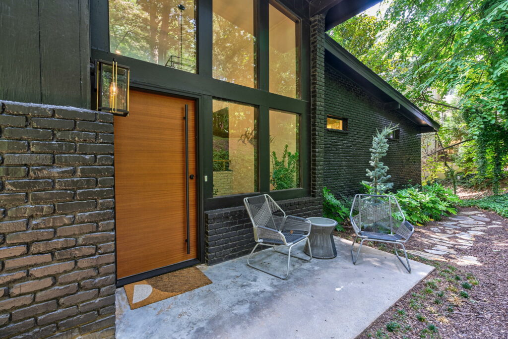 Cool atlanta Homes for sale, moving to atlanta, Atlanta Mid-century modern homes for sale