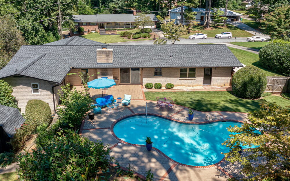 Frank Sinatra’s Mid-Century Pool Oasis