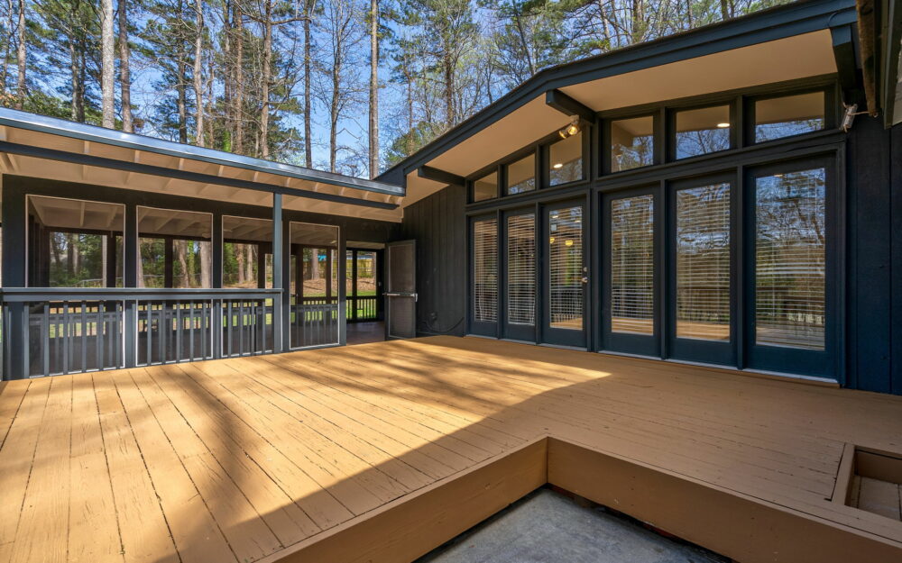 She’s a 10 out of 10 – Atlanta Mid-Century Home