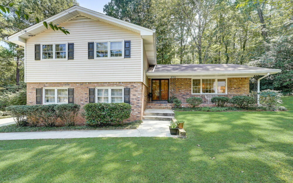 Adorable Split Level Home in Northcrest – Just Listed Adorable Split Level Home in Northcrest – Just Listed