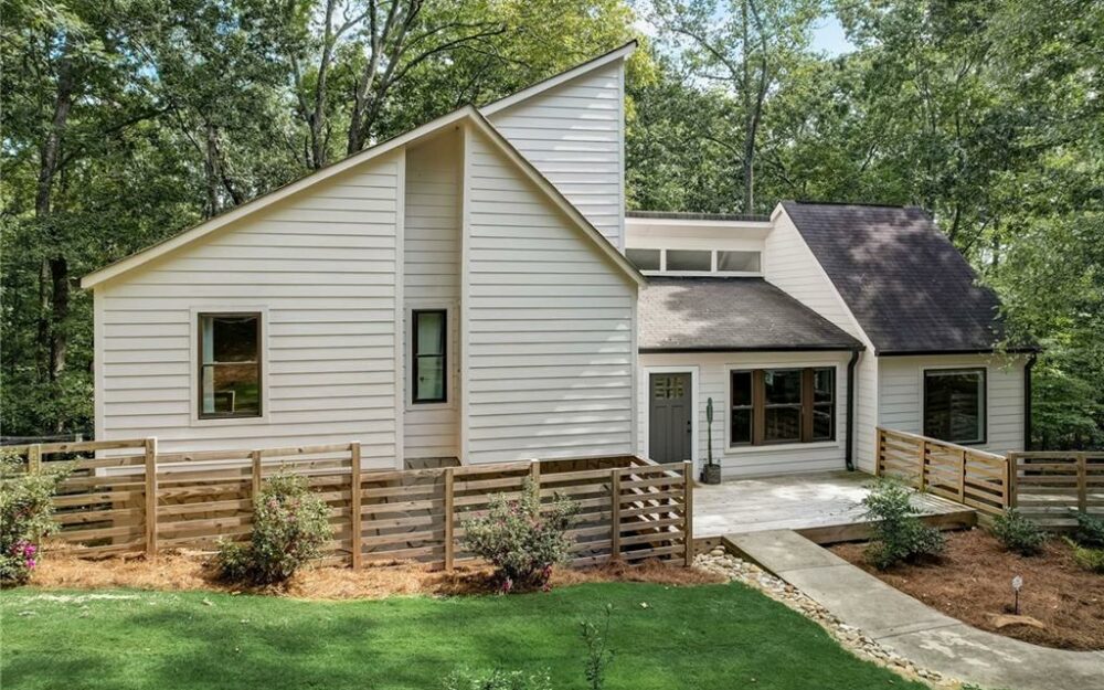 Artistic Bohemian Haven in Roswell – Just Listed Artistic Bohemian Haven in Roswell – Just Listed