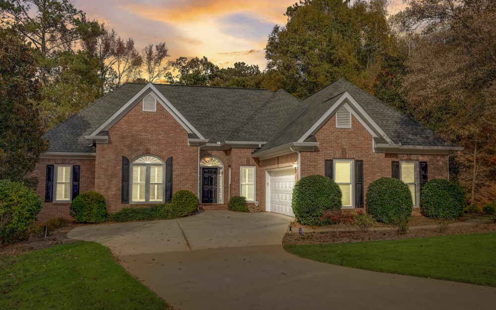 DEAL OF THE DECADE – Just Listed $499,000 DEAL OF THE DECADE – Just Listed $499,000