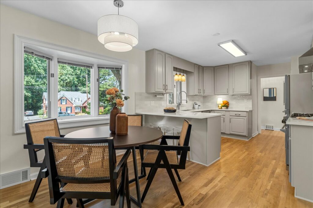 Top selling Listing Agent in Atlanta, moving to Atlanta, cool homes for sale in Atlanta