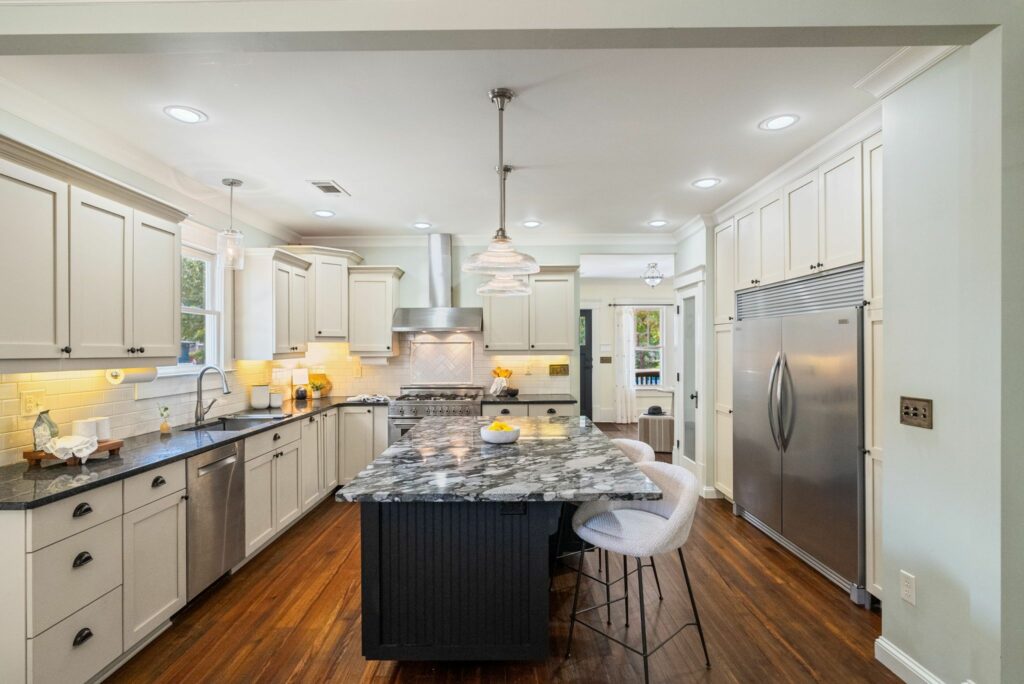 Top selling Atlanta listing agent, find the best realtor near me, Atlanta Bungalows for sale, #1 Atlanta realtor