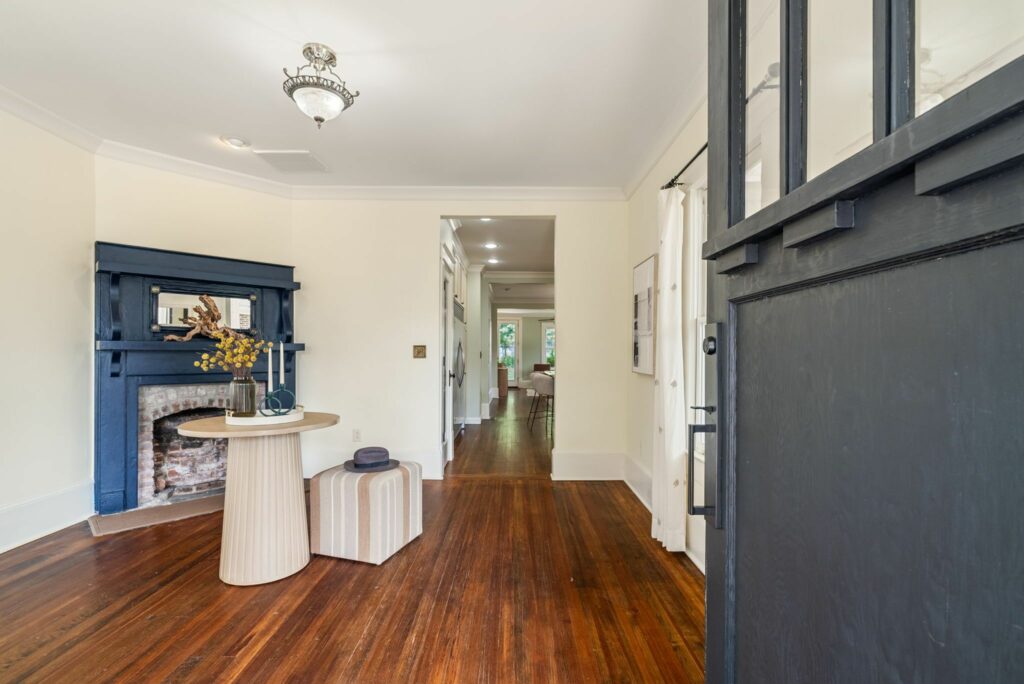 Top selling Atlanta listing agent, find the best realtor near me, Atlanta Bungalows for sale, #1 Atlanta realtor
