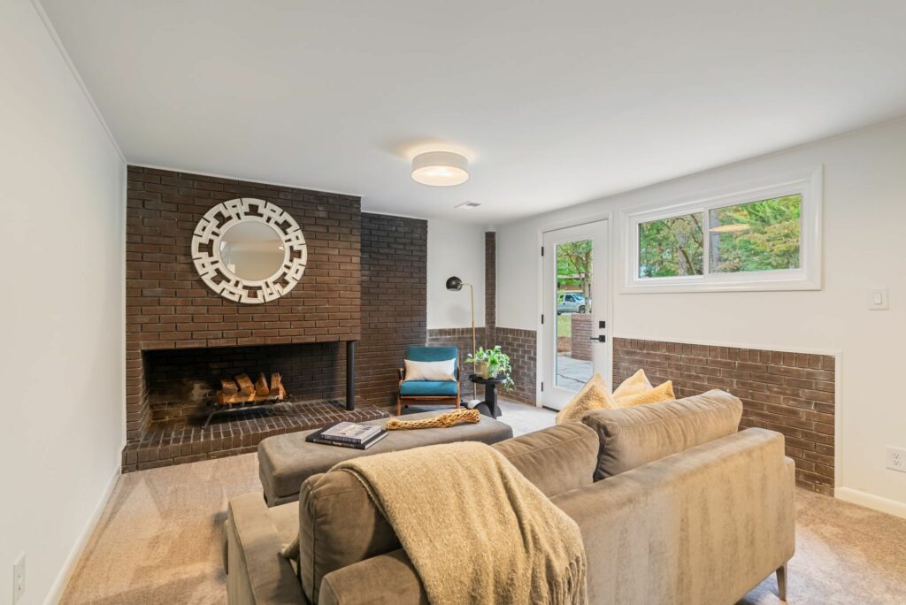 Mid century modern homes for sale Atlanta, renovated homes for sale, Northcrest homes for sale