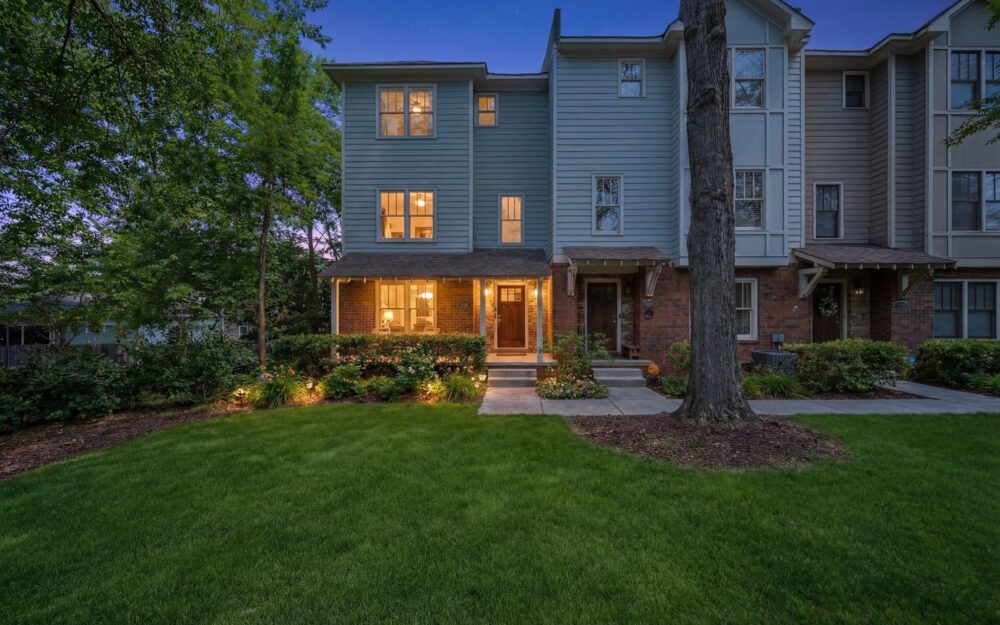 JUST LISTED – 1343 Oakview Rd, Decatur, GA 30030 JUST LISTED – 1343 Oakview Rd, Decatur, GA 30030